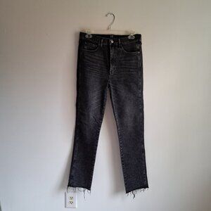 guc Gap 6 tall cigarette leg jeans black dark gray wash frayed hem high rise